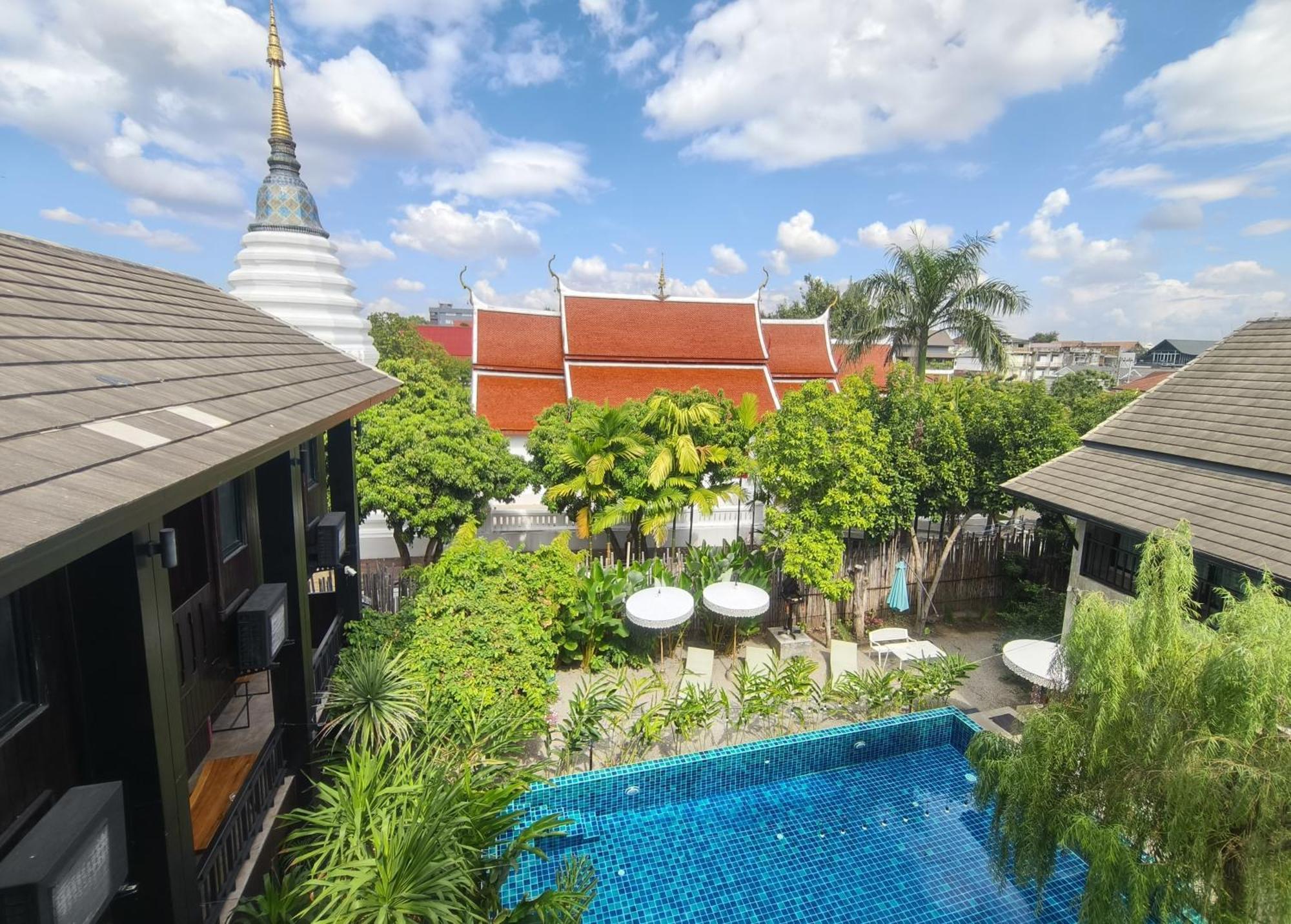 Arun Rawee อรุณ รวี Hotel Chiang Mai Exterior photo
