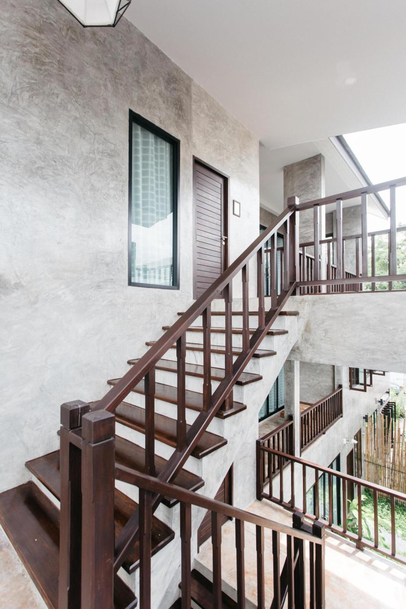 Arun Rawee อรุณ รวี Hotel Chiang Mai Exterior photo