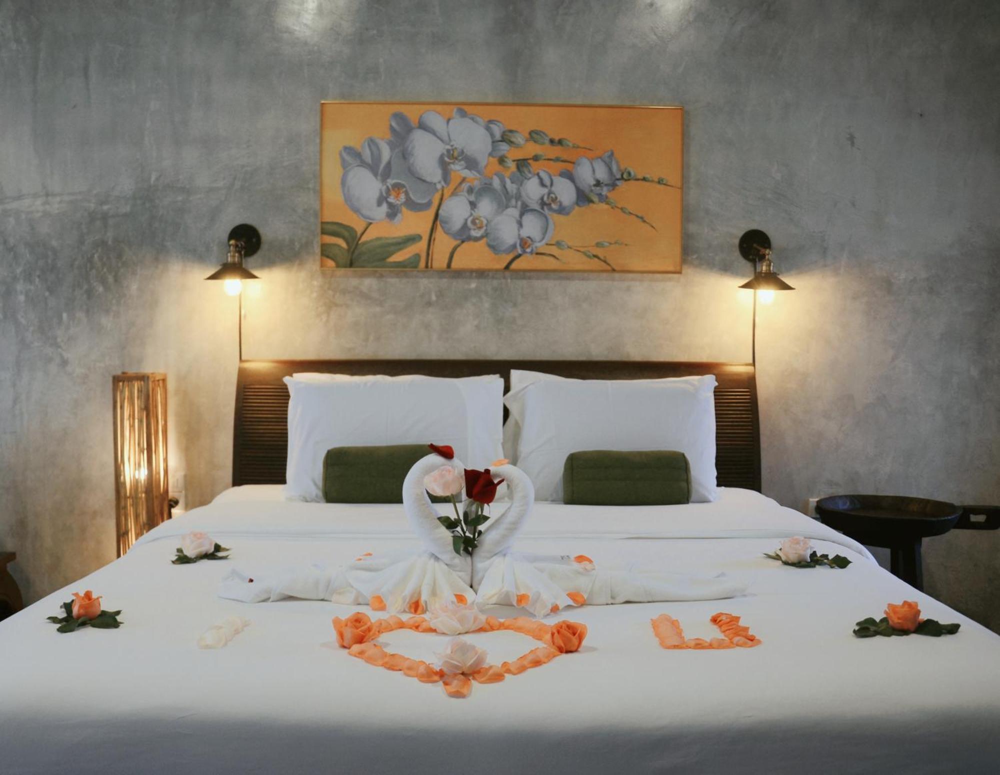 Arun Rawee อรุณ รวี Hotel Chiang Mai Exterior photo