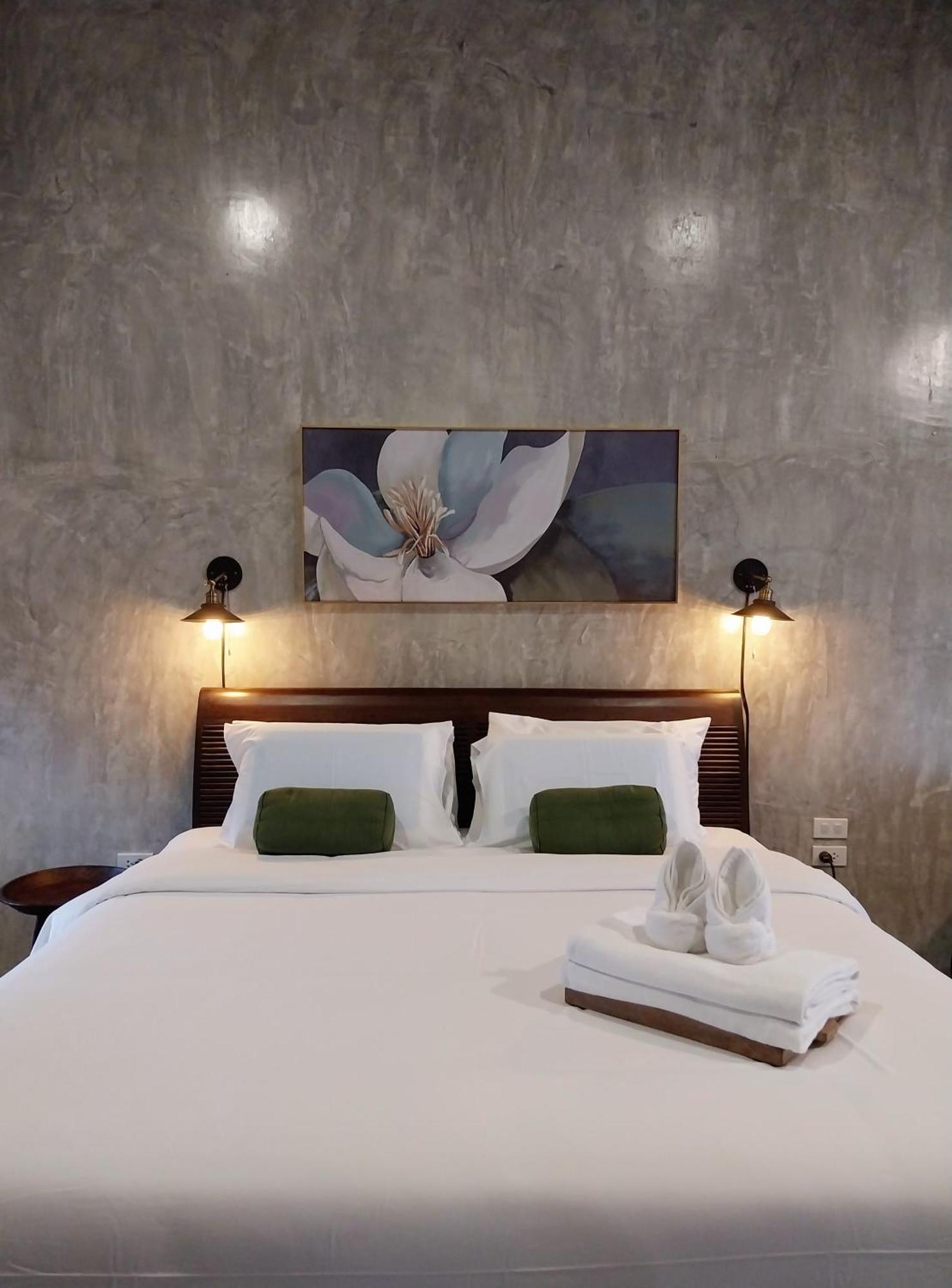 Arun Rawee อรุณ รวี Hotel Chiang Mai Exterior photo